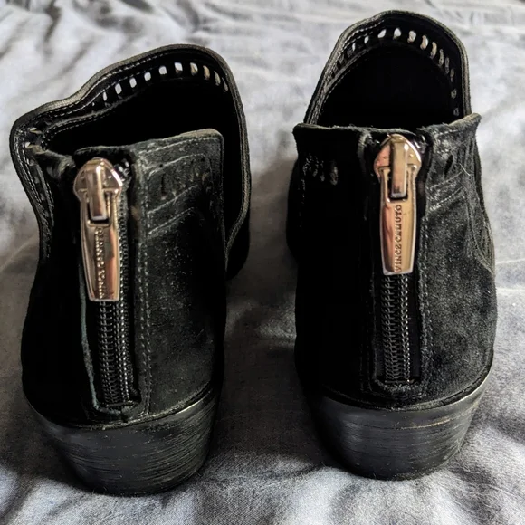 Black Vince Camuto booties. Sz 8.5. Suede like fabric. Gently worn. - Picture 7 of 7